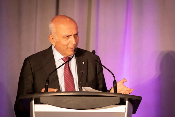 Prem Watsa Introducing Vicki Hollub