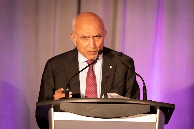 Prem Watsa Introducing Vicki Hollub