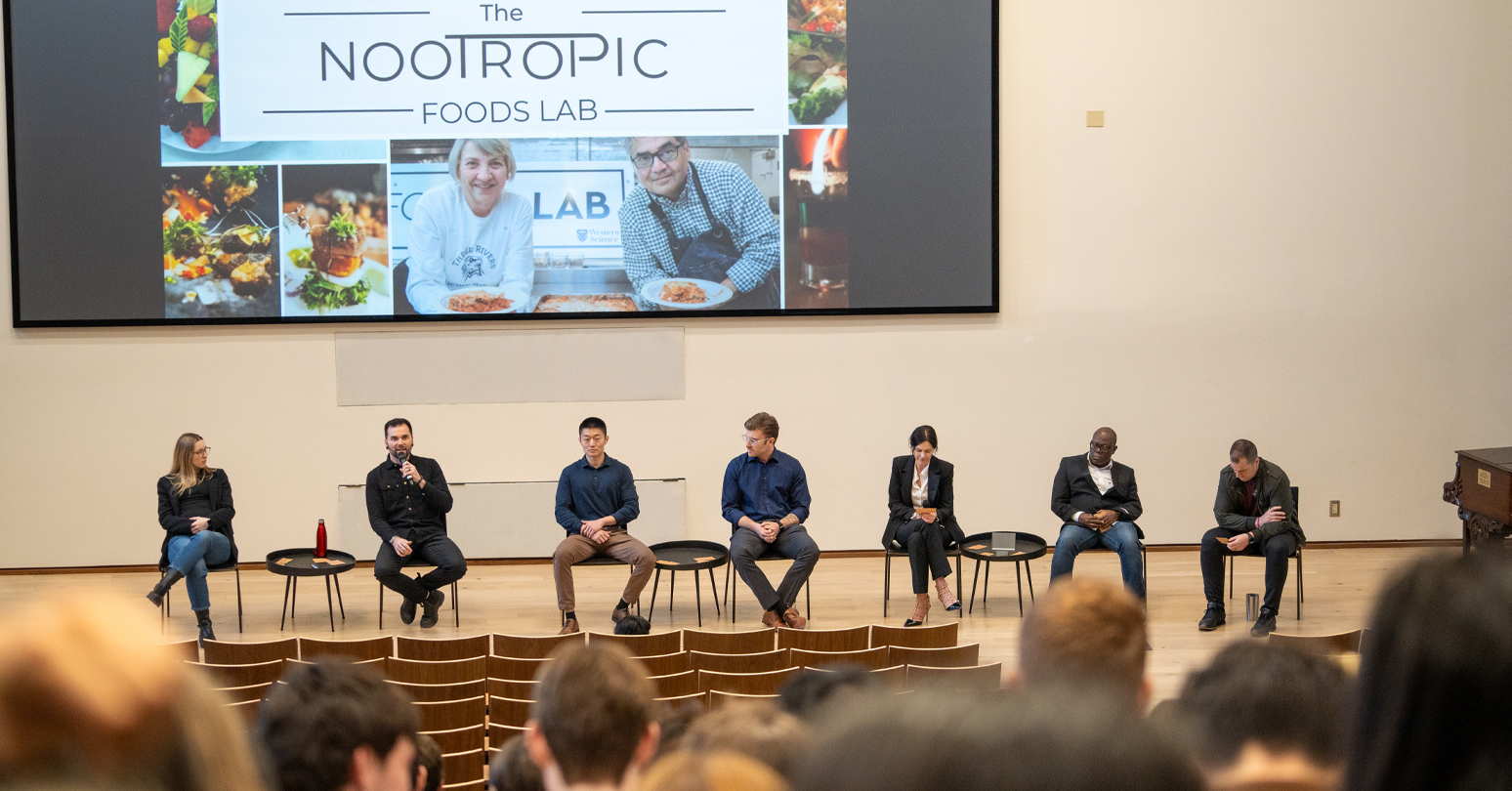L-r: Rachel Ross, Richie Bloomfield, Will Wang, Dan Nejman, Oana Branzei, Raymond Thomas, and Josh Domingues