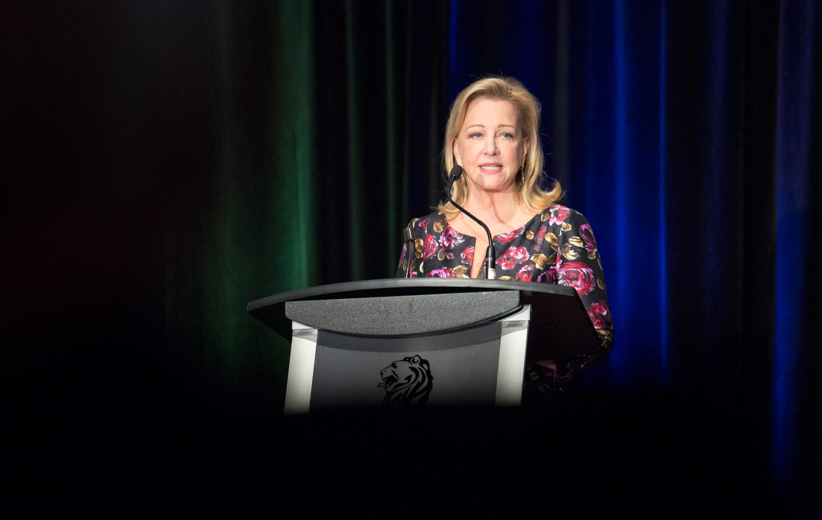 Bonnie Brooks Business Leader Award